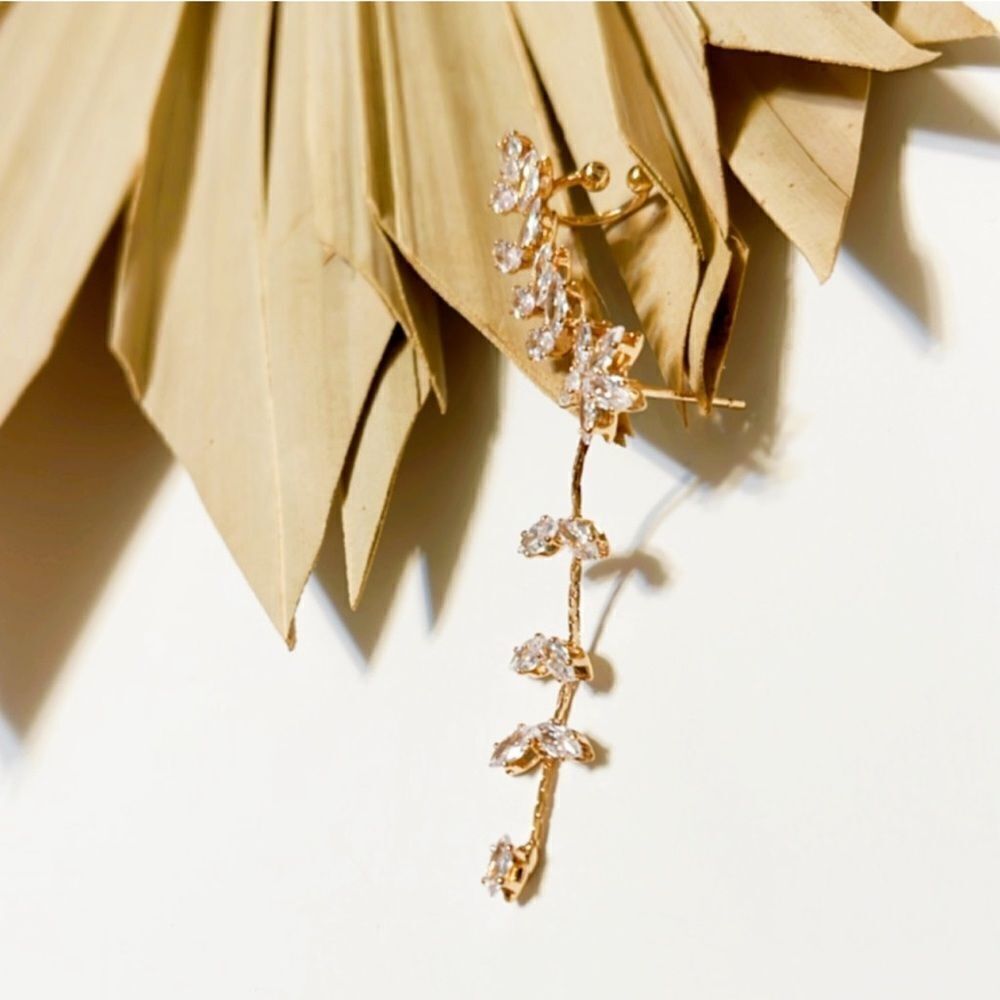 Flower statement ear cuff #193 - Picture 4 of 6